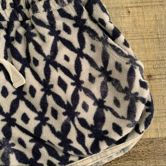 Crewcuts girls navy blue and white geometric shape terry cloth shorts - 5 - Picture 3 of 7